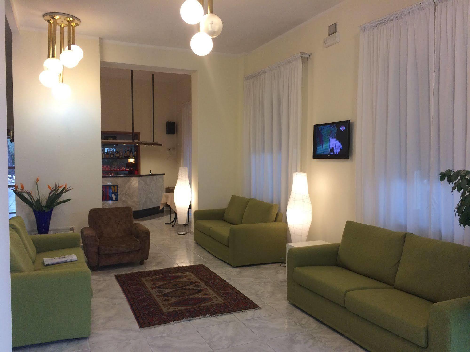 Hotel Mirage Marina di Pietrasanta Buitenkant foto
